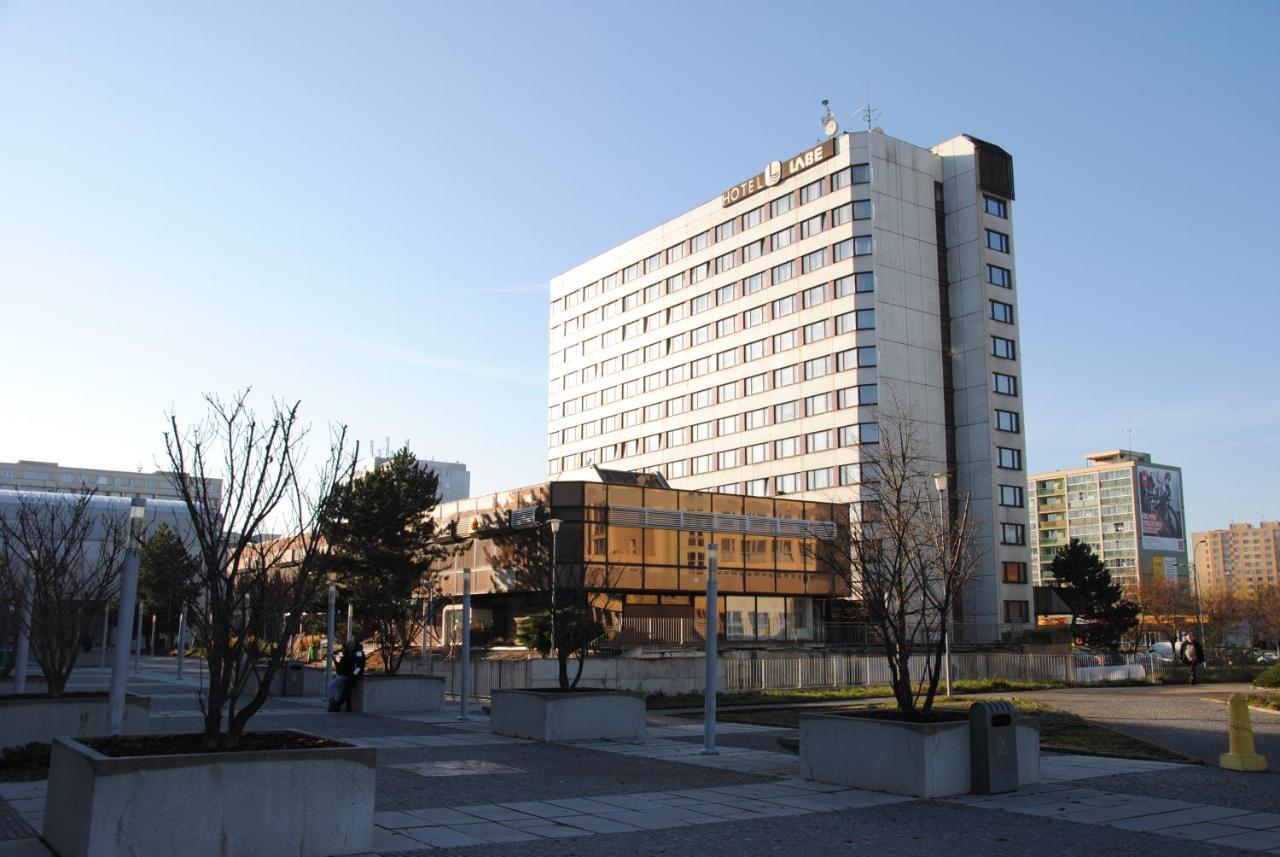 Hotel Labe باردوبيتسه المظهر الخارجي الصورة