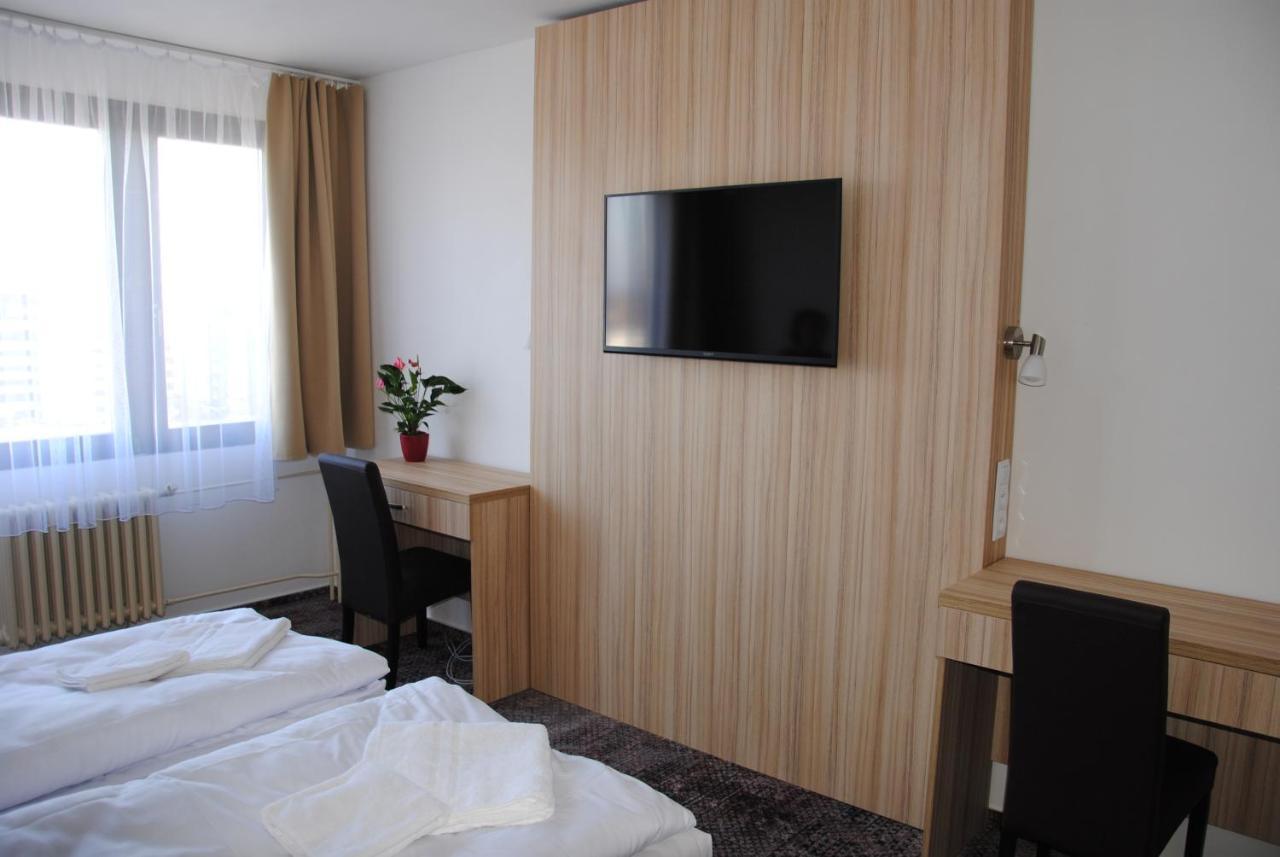 Hotel Labe باردوبيتسه المظهر الخارجي الصورة