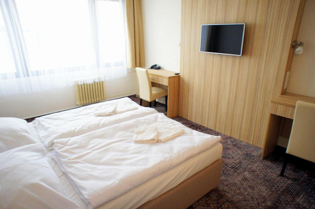 Hotel Labe باردوبيتسه المظهر الخارجي الصورة